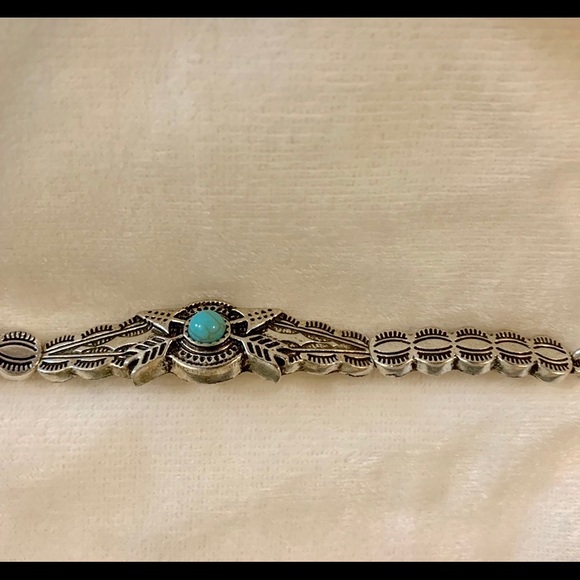 Choker Necklace - Picture 3 of 5